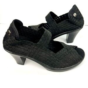 Bernie Mev Bonnie Mary Jane Woven Elastic Pump size 38/7.5 Black Comfy Vacation